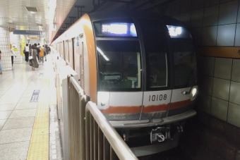 ととろさま専用 Amazon｜スケーター(Skater) スポーツボトル 直飲み 水筒 990ml