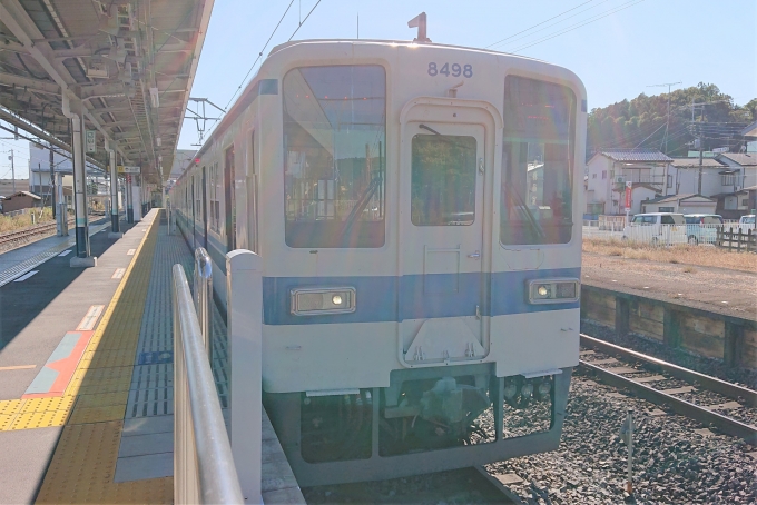 鉄道乗車記録の写真:乗車した列車(外観)(1)          「乗車した列車。
東武8000系8198編成。」
