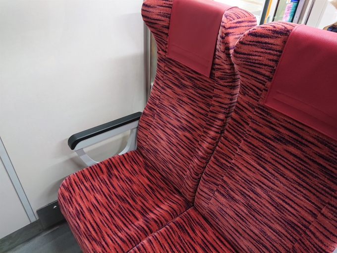 鉄道乗車記録の写真:車内設備、様子(6)        「2100形以来となる展望席が設置されています。」