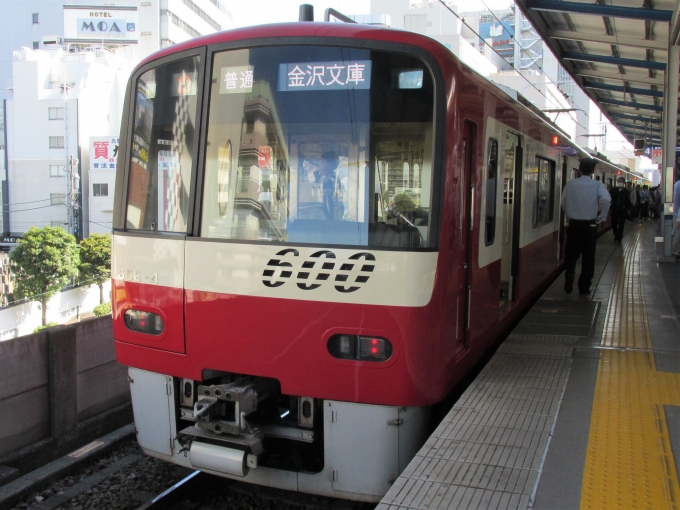 鉄道乗車記録の写真:乗車した列車(外観)(1)        「乗車した列車。
京急600形656編成。」