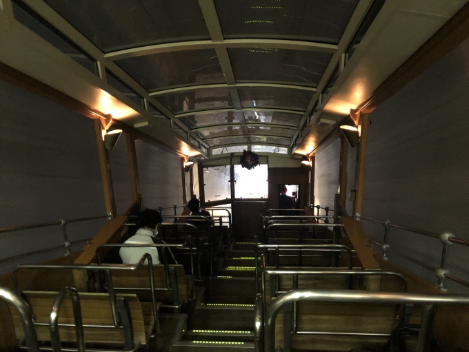 鉄道乗車記録の写真:車内設備、様子(2)        「オープン客車(#4)内」