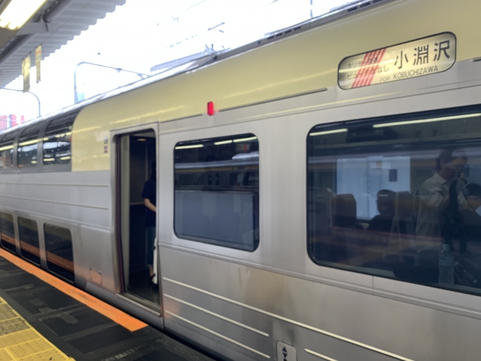 鉄道乗車記録の写真:乗車した列車(外観)(1)     「発車5分前で2号車2階席ボックス確保、1階席はもっと空いてる。」