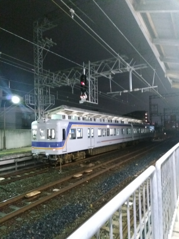 鉄道乗車記録の写真:乗車した列車(外観)(4)        「汐見橋22:46発最終」