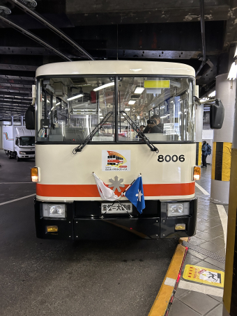 立山黒部貫光 8006 (立山トンネルトロリーバス8000形) 車両ガイド