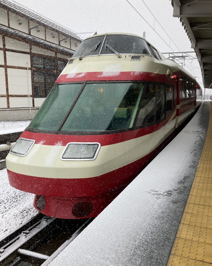 鉄道乗車記録の写真:乗車した列車(外観)(3)        「長野電鉄1000系S1編成。湯田中駅。」