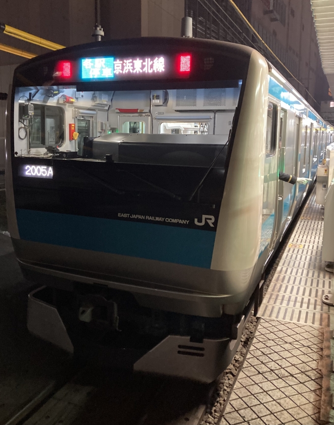 鉄道乗車記録の写真:乗車した列車(外観)(3)        「E233系宮サイ127編成。東神奈川駅1番線。」
