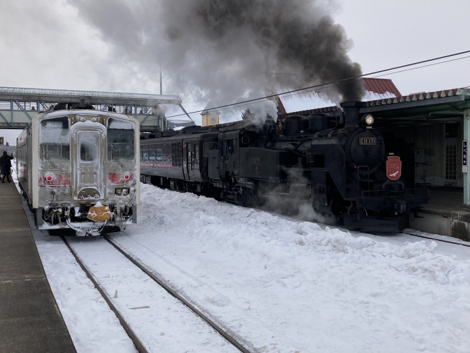 鉄道乗車記録の写真:列車・車両の様子(未乗車)(6)        「SL冬の湿原号。標茶駅2番線。」
