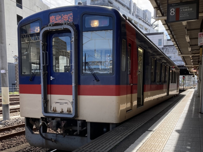 鉄道乗車記録の写真:乗車した列車(外観)(3)        「8007。水戸駅8番線。」