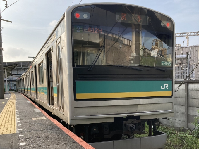 鉄道乗車記録の写真:乗車した列車(外観)(3)        「205系横ナハ ワ2編成。浜川崎駅2番線。」