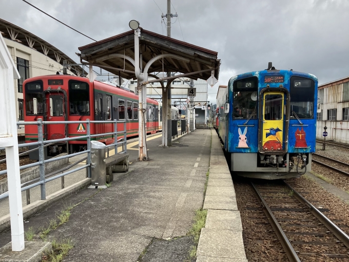 鉄道乗車記録の写真:乗車した列車(外観)(4)        「AT-551。会津田島駅4番のりば。」