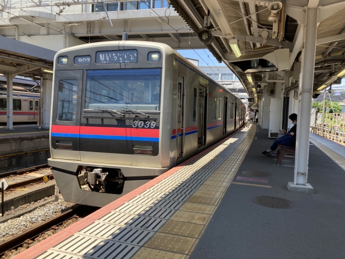 鉄道乗車記録の写真:乗車した列車(外観)(3)        「京成3000形3039編成6両。京成津田沼駅5番線。」