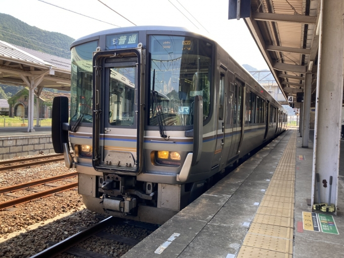 鉄道乗車記録の写真:乗車した列車(外観)(3)        「223系福フチF11編成。和田山駅4番のりば。」