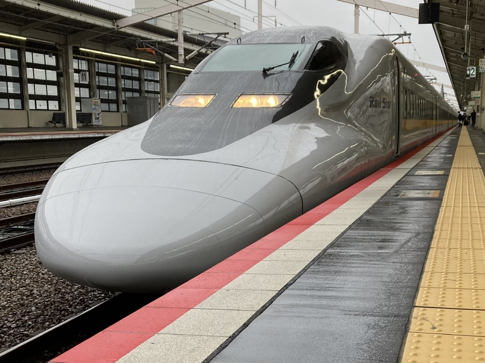 鉄道乗車記録「姫路駅から岡山駅」乗車した列車(外観)の写真(3) by plonk 撮影日時:2022年10月07日
