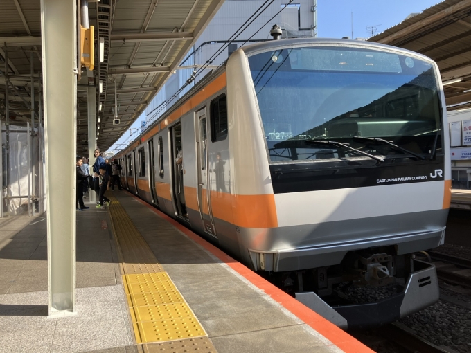 鉄道乗車記録の写真:乗車した列車(外観)(3)        「E233系八トタT27編成。吉祥寺駅3番線。」