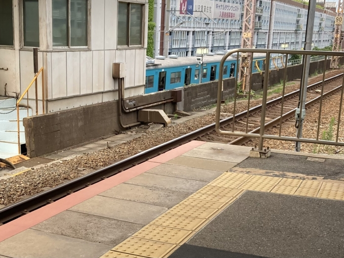 鉄道乗車記録の写真:乗車した列車(外観)(4)        「103系近アカR1編成。兵庫駅3番のりばから。」