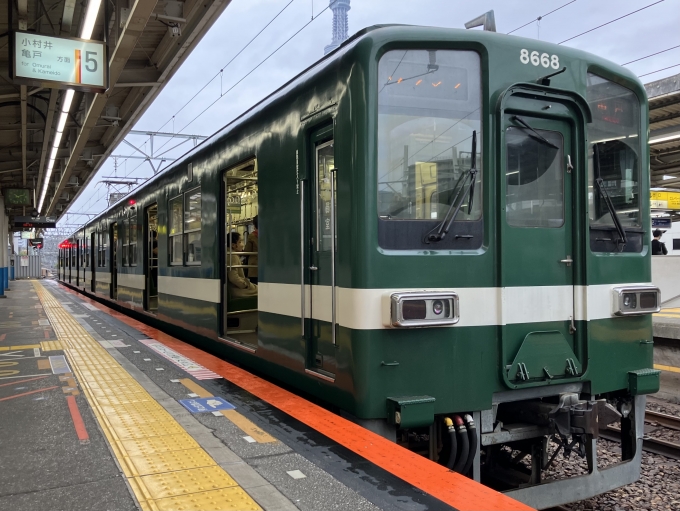 鉄道乗車記録の写真:乗車した列車(外観)(3)        「東武8000系8568F編成。曳舟駅5番線。」