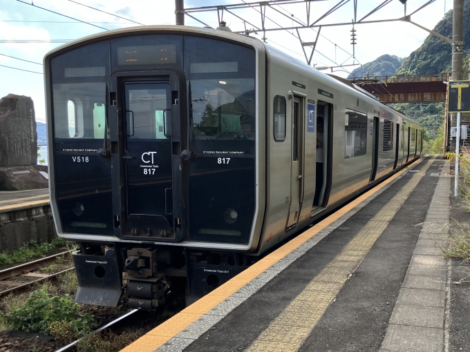 鉄道乗車記録の写真:乗車した列車(外観)(5)        「817系鹿カコV518編成。竜ヶ水駅1番のりば。」