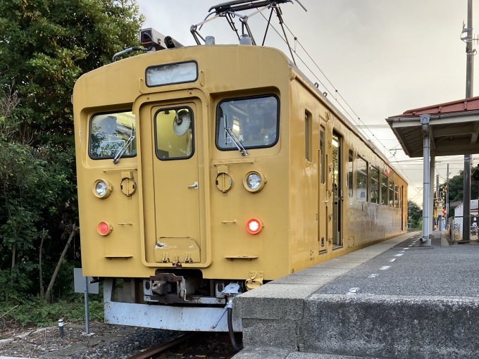 鉄道乗車記録の写真:乗車した列車(外観)(3)        「クモハ123-3。雀田駅下り線乗降のりば。」