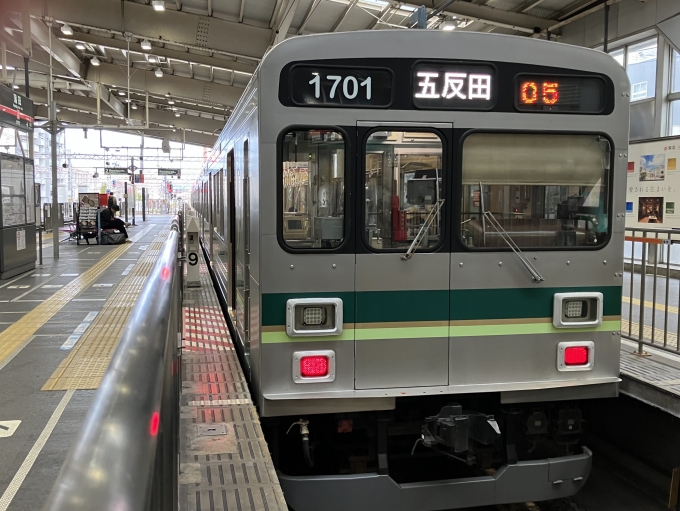 鉄道乗車記録の写真:乗車した列車(外観)(3)        「東急1000系1501F編成。東急蒲田駅1番線。」