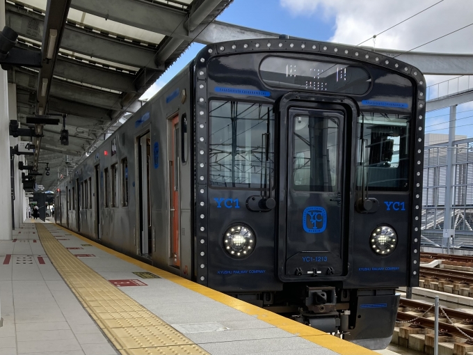 鉄道乗車記録の写真:乗車した列車(外観)(3)        「YC1系崎サキ編成名不明。長崎駅4番のりば。」