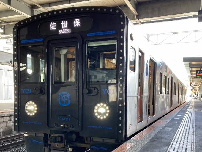 鉄道乗車記録の写真:乗車した列車(外観)(6)        「YC1系崎サキ編成名不明。諫早駅3番のりば。」