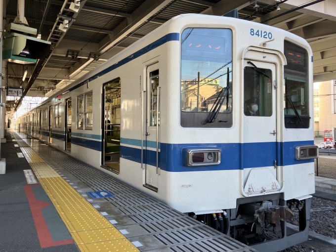 鉄道乗車記録の写真:乗車した列車(外観)(3)        「東武8000系81120編成。坂戸駅1番線。」