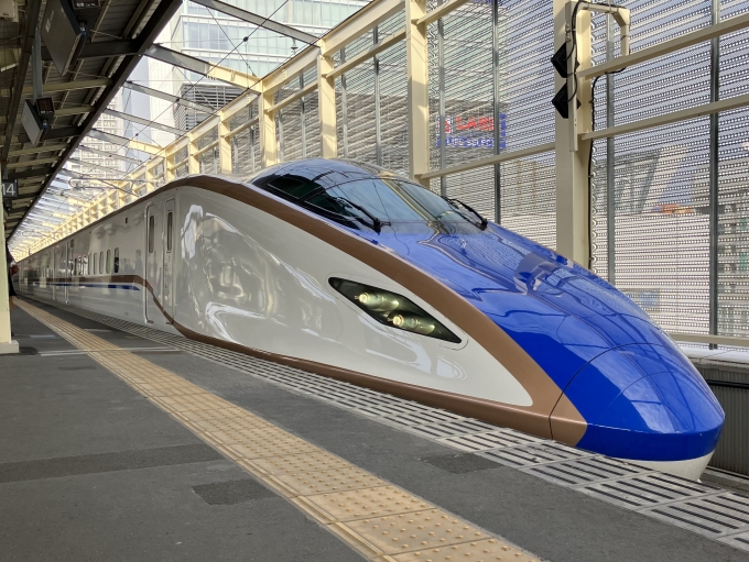 鉄道乗車記録の写真:乗車した列車(外観)(3)        「E7系新幹線F3編成。高崎駅14番線。」