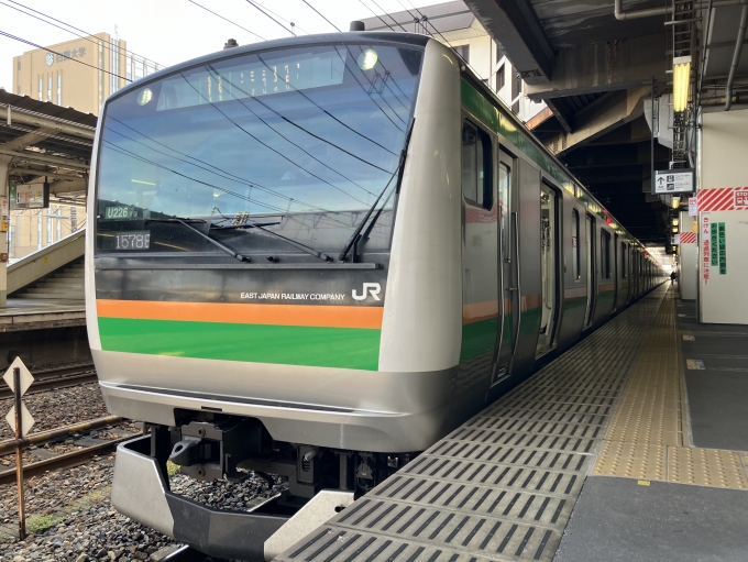 鉄道乗車記録の写真:乗車した列車(外観)(3)        「E233系宮ヤマU226編成+E233系横コツE-08編成。小山駅10番線。」