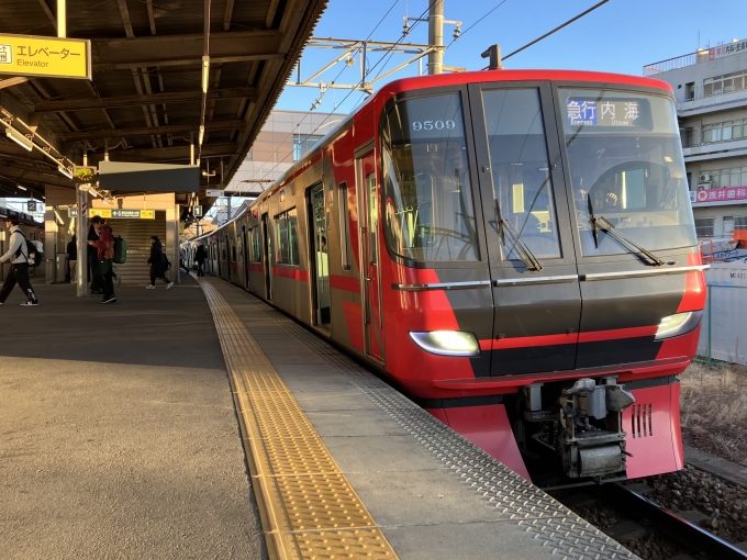 鉄道乗車記録の写真:乗車した列車(外観)(3)        「名鉄9500・9100系 9509F編成。大江駅1番線。」