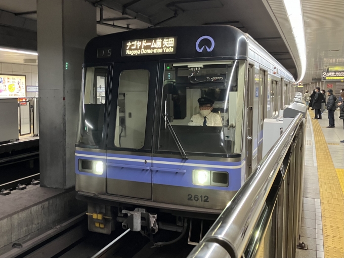 鉄道乗車記録の写真:乗車した列車(外観)(3)        「名古屋市営地下鉄2000形2112H編成。平安通駅2番線。」