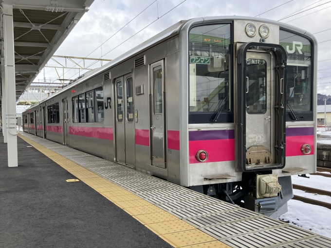 鉄道乗車記録の写真:乗車した列車(外観)(7)        「701系秋アキN17編成2両。大館駅1番線。」