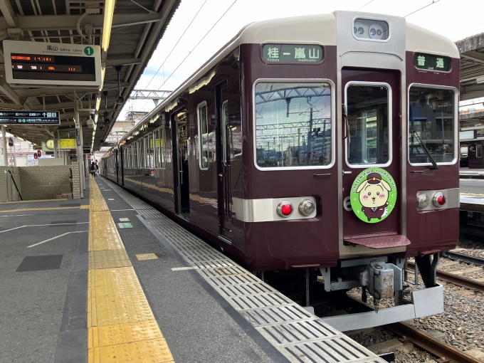 鉄道乗車記録の写真:乗車した列車(外観)(3)        「阪急6300系6352F編成。桂駅1号線。」