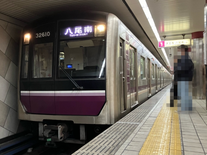 鉄道乗車記録の写真:乗車した列車(外観)(3)        「大阪市営地下鉄30000系32610F編成。谷町九丁目1番のりば。」
