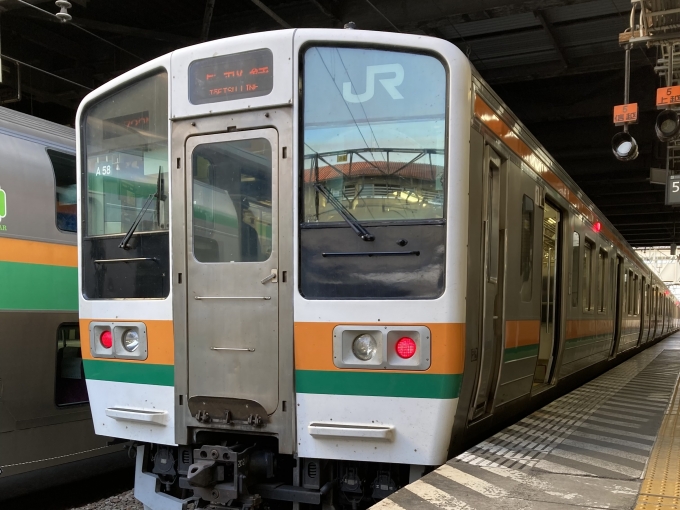 鉄道乗車記録の写真:乗車した列車(外観)(3)        「211系髙タカA58編成。高崎駅5番線。」