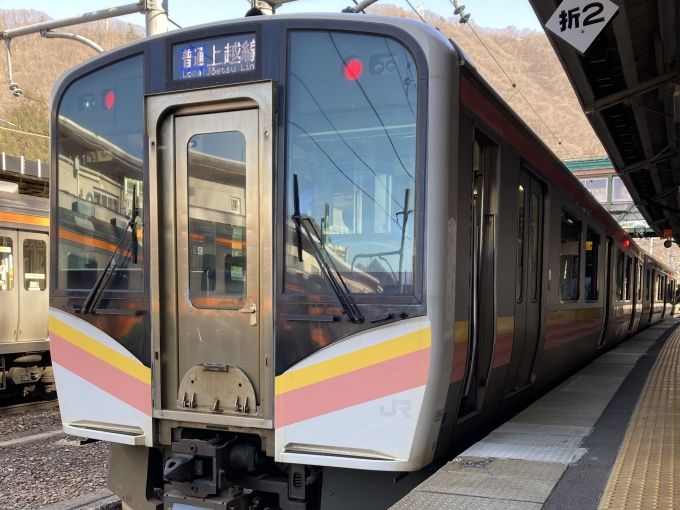 鉄道乗車記録の写真:乗車した列車(外観)(3)        「E129系新ニイA11編成。水上駅2番線。」