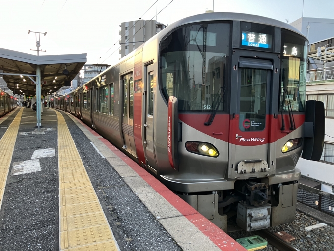 鉄道乗車記録の写真:乗車した列車(外観)(3)        「227系中ヒロS12編成+S26編成。横川駅6番のりば。」