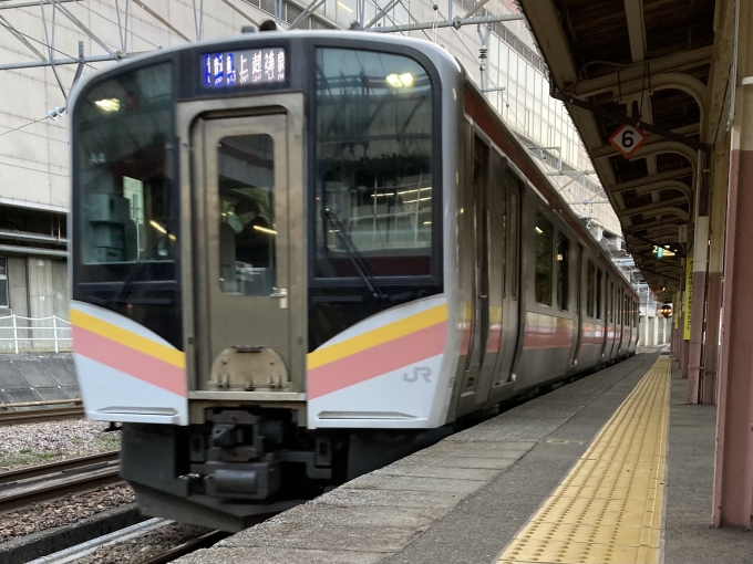 鉄道乗車記録の写真(3)        「E129系新ニイA04編成。越後湯沢駅2番線。」