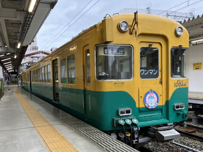 鉄道乗車記録の写真:乗車した列車(外観)(3)        「富山地方鉄道10030形10043F編成。電鉄富山駅1番線。」