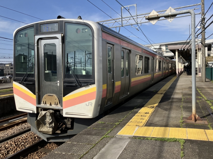 鉄道乗車記録の写真:乗車した列車(外観)(3)        「E129系新ニイB9編成。六日町駅1番線。」