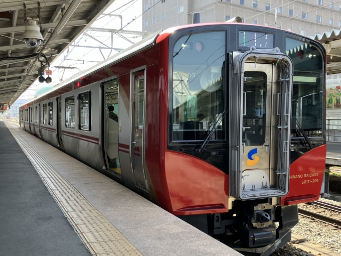鉄道乗車記録の写真:乗車した列車(外観)(3)        「しなの鉄道SR1系S309編成。上田駅2番線。」