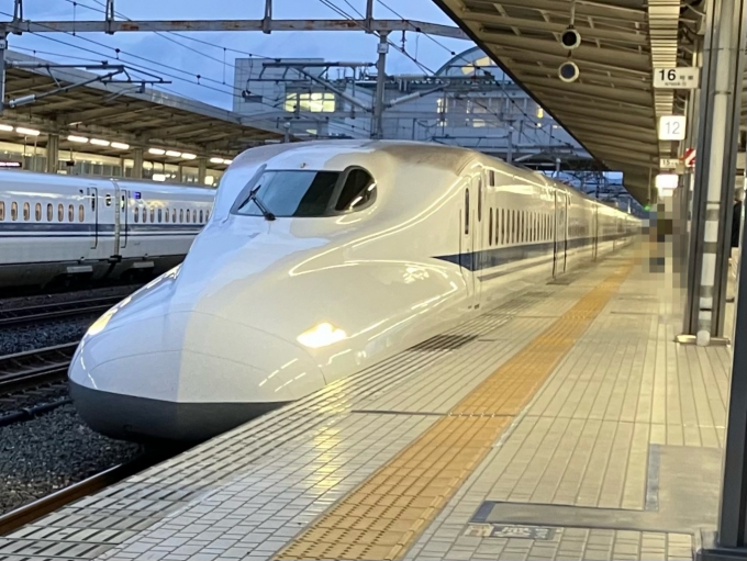 鉄道乗車記録の写真:乗車した列車(外観)(3)        「N700系新幹線幹オサX74編成。豊橋駅12番線。」