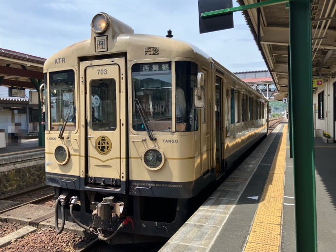 鉄道乗車記録の写真:乗車した列車(外観)(3)        「京都丹後鉄道KTR700・KTR800形気動車。宮津駅3番のりば。」