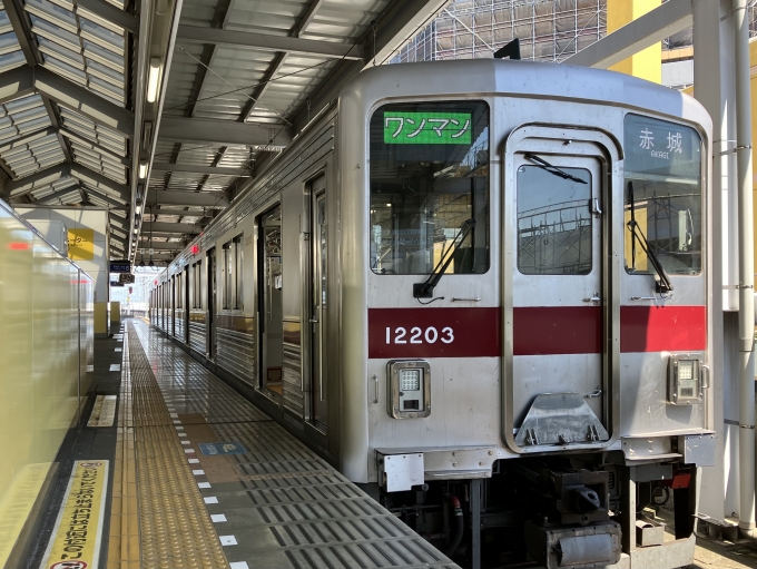 鉄道乗車記録の写真:乗車した列車(外観)(7)        「東武10000系11203F編成。太田駅6番線。」
