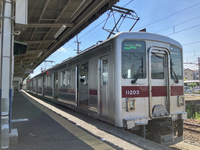 鉄道乗車記録の写真:乗車した列車(外観)(3)        「東武10000系11203F編成。赤城駅3番線。」