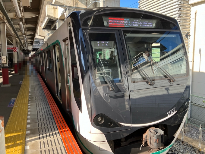 鉄道乗車記録の写真:乗車した列車(外観)(3)        「東急2020系2127F編成。東武久喜駅4番線。」