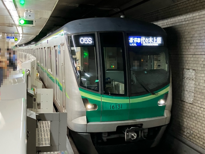 鉄道乗車記録の写真:乗車した列車(外観)(3)        「東京メトロ16000系16131F編成。地下鉄北千住駅1番線。」