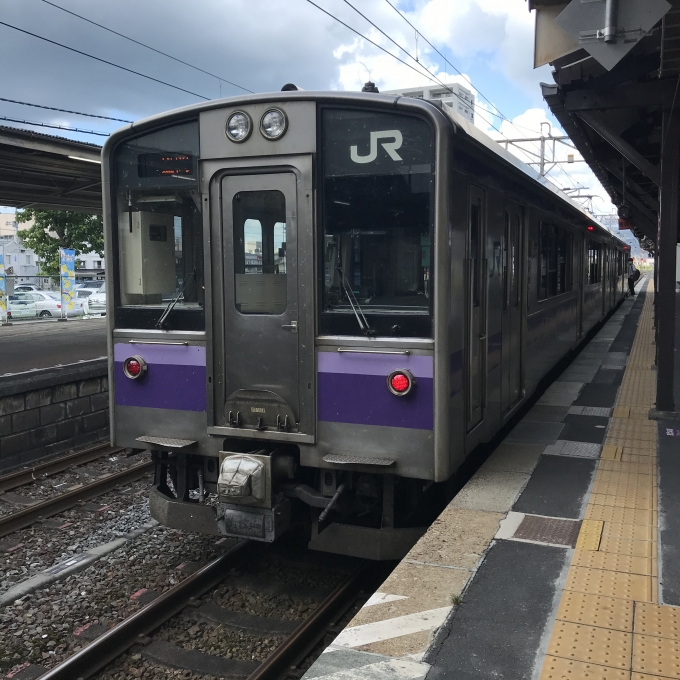 鉄道乗車記録の写真:乗車した列車(外観)(3)        「1014編成。一ノ関駅2番ホーム。」
