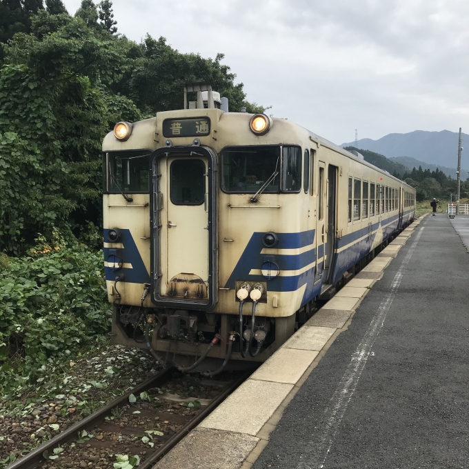 鉄道乗車記録の写真:乗車した列車(外観)(3)        「キハ48 1522。三厩駅。」