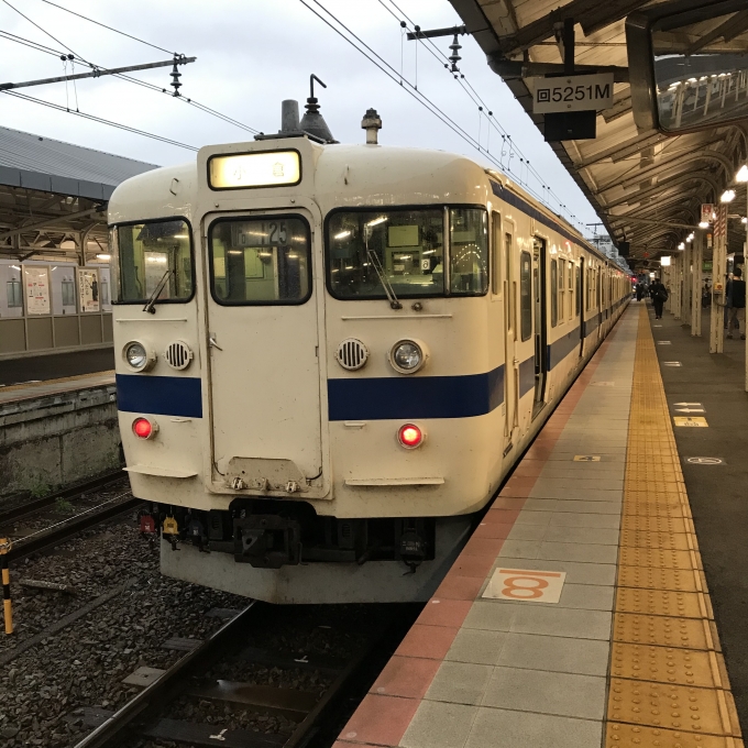 鉄道乗車記録の写真:乗車した列車(外観)(3)        「411系4両編成。下関駅7番のりば。」