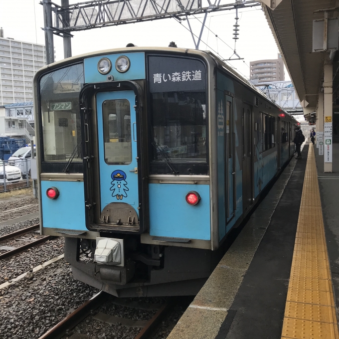 鉄道乗車記録の写真:乗車した列車(外観)(3)        「3編成。青森駅1番ホーム。」